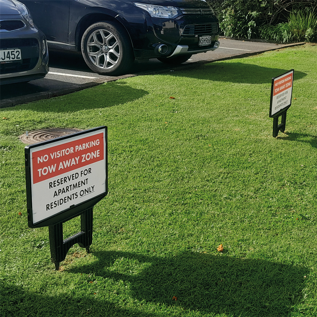 FUSION Plastic Coloured Coreflute Sign Holder (Selmax)